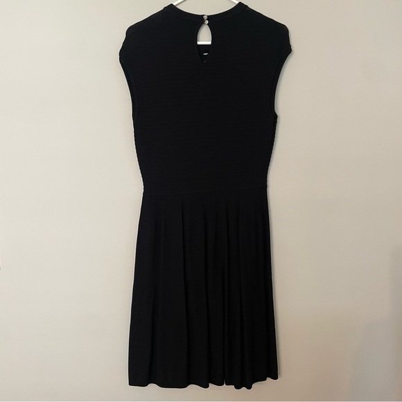 Women’s CeCe Black Sleeveless Sweater Dress Size Medium Like New - Picture 4 of 4